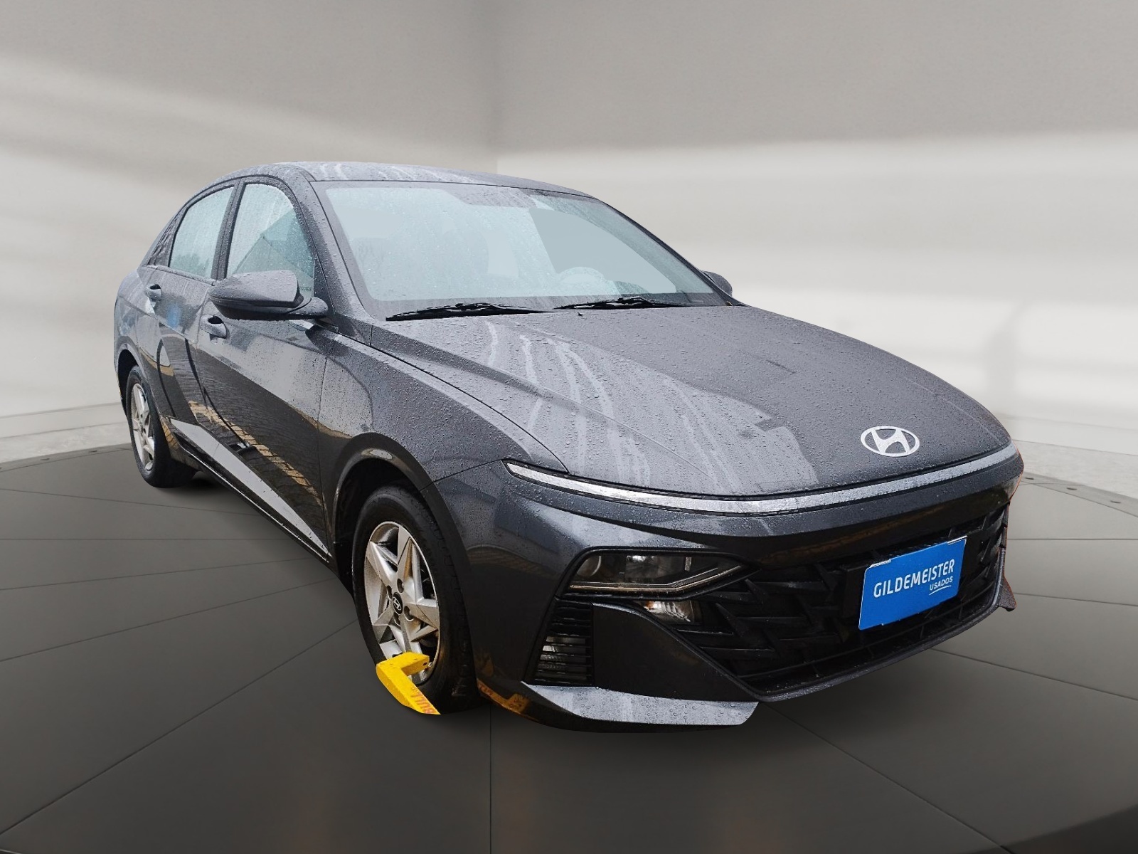 HYUNDAI 