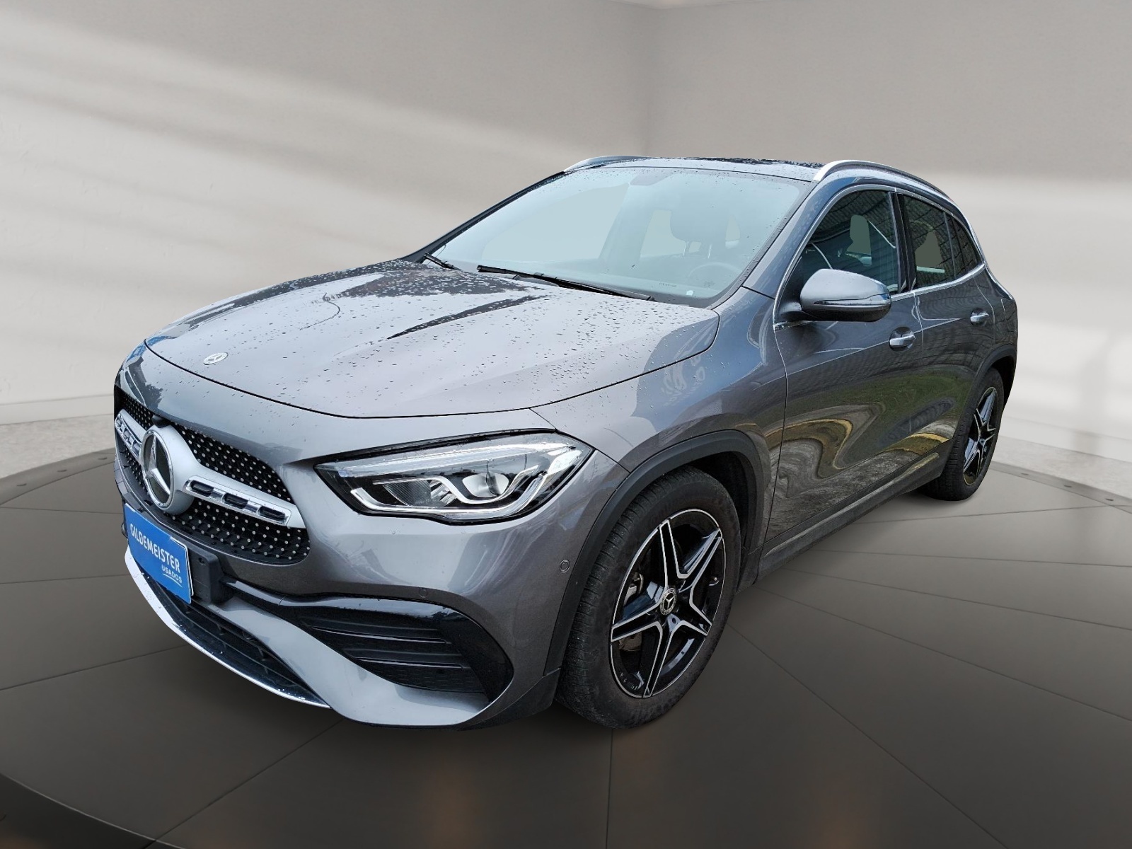 MERCEDES BENZ GLA