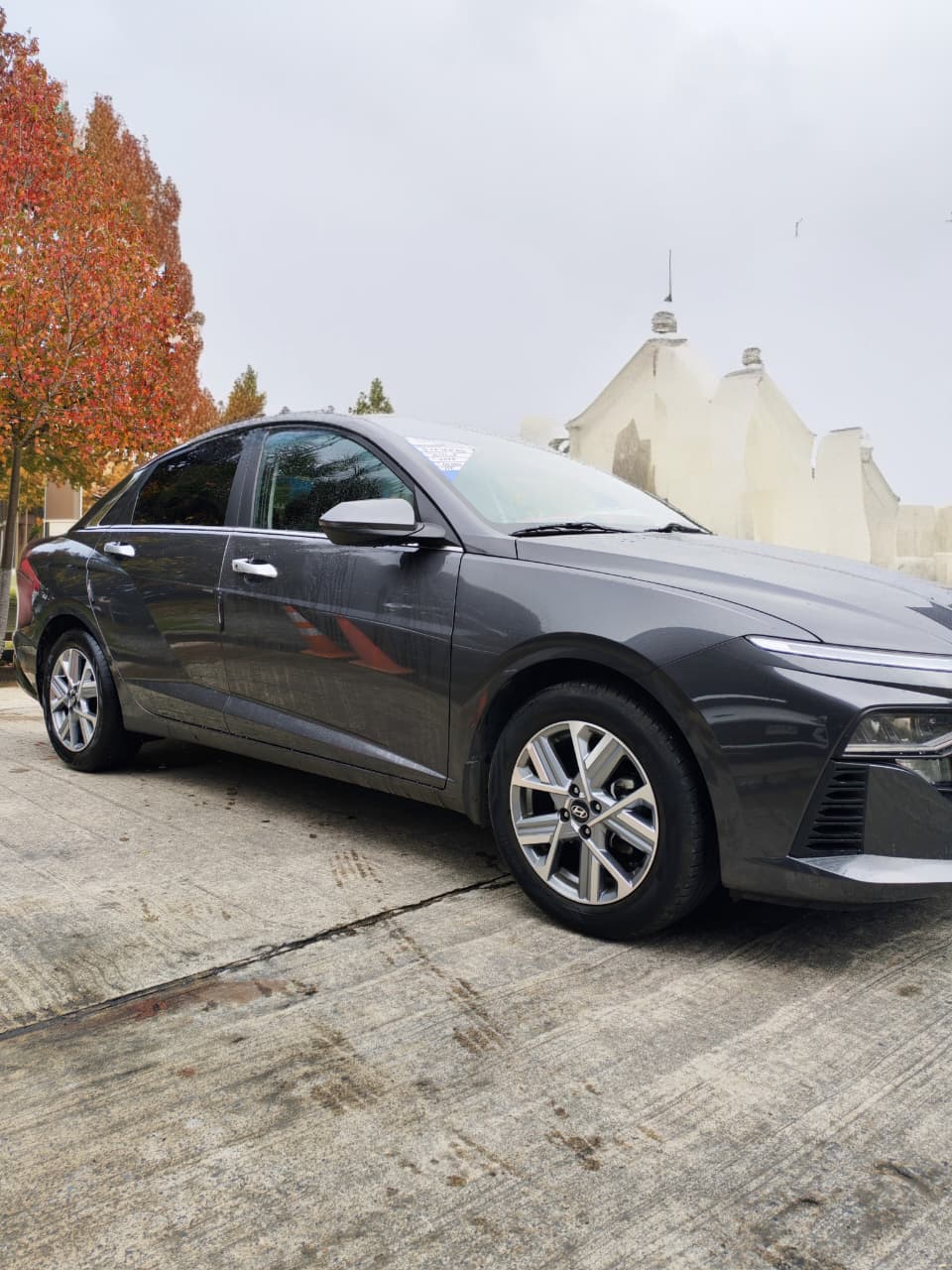 HYUNDAI 