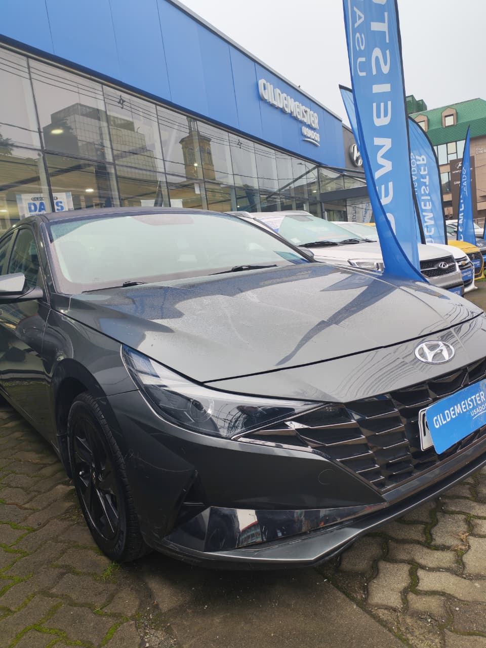 HYUNDAI ELANTRA