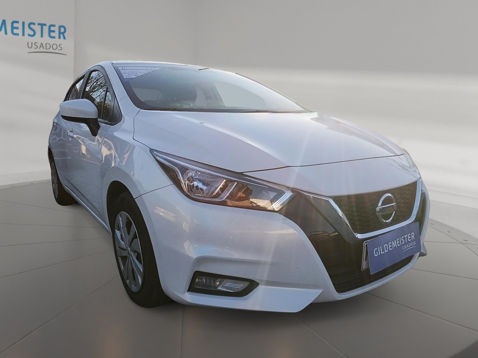 NISSAN VERSA
