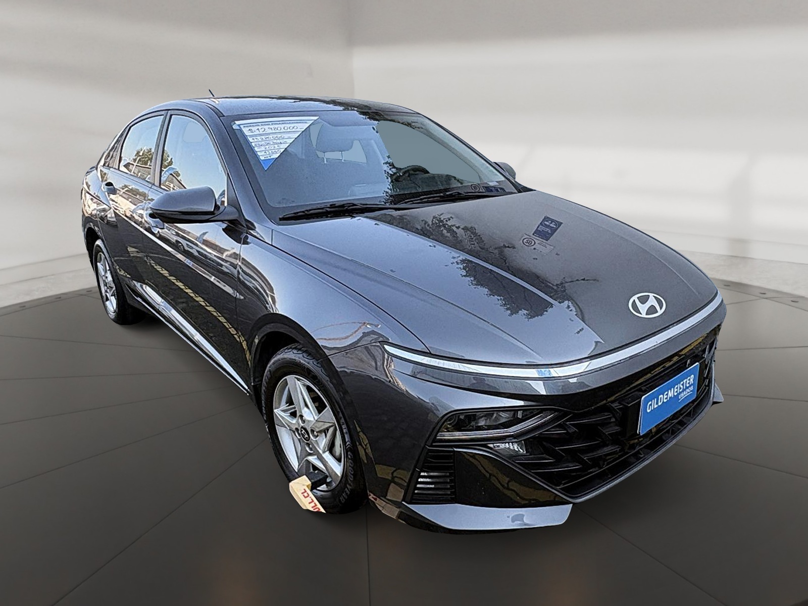 HYUNDAI 