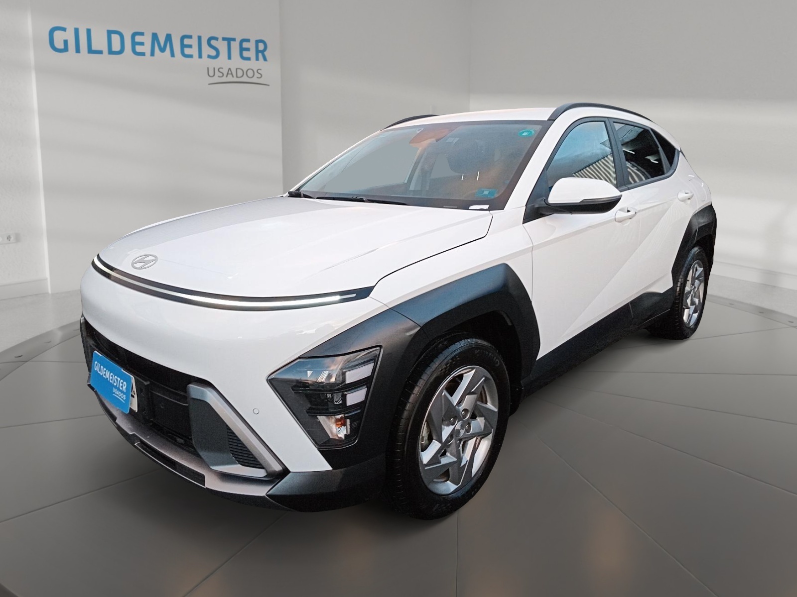 HYUNDAI 