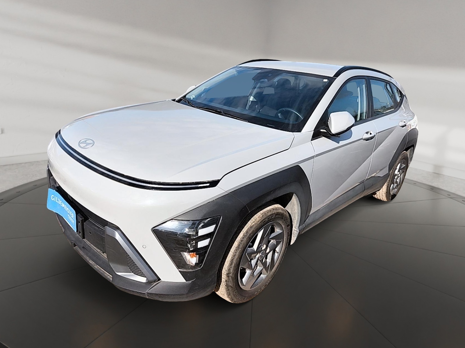 HYUNDAI 